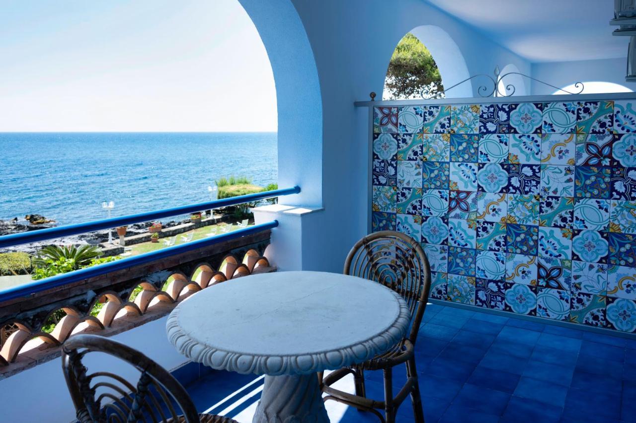 Arathena Rocks Hotel Giardini-Naxos Exterior foto
