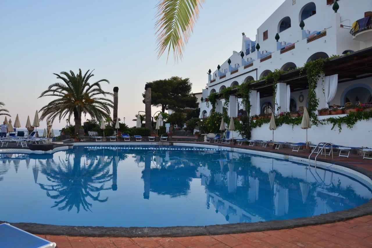 Arathena Rocks Hotel Giardini-Naxos Exterior foto